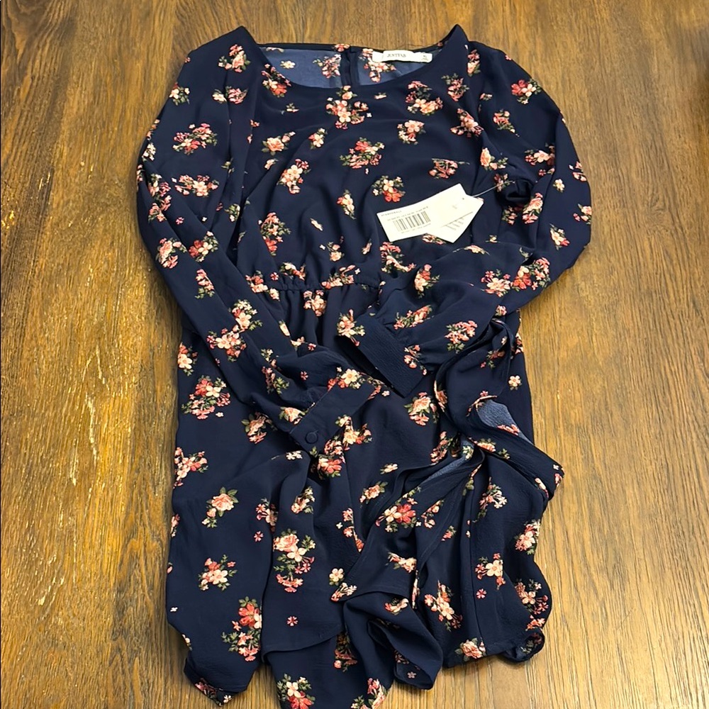 NWT JustFab Blue and Pink Flower Dress XL. Stretchy waist and tied knot.